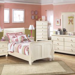 Girls Bedroom Furniture Set