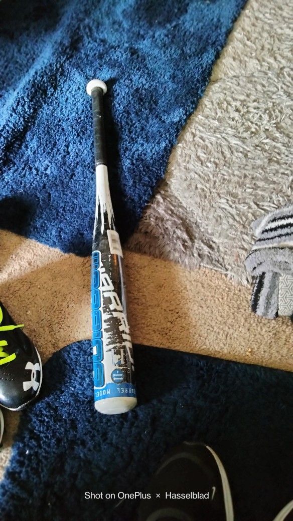 New T Ball Bat And 2 Gloves