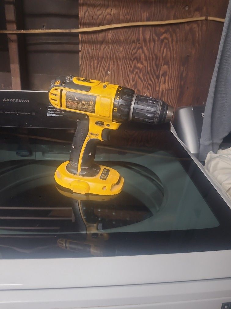 Dewalt Hand Gun Tool