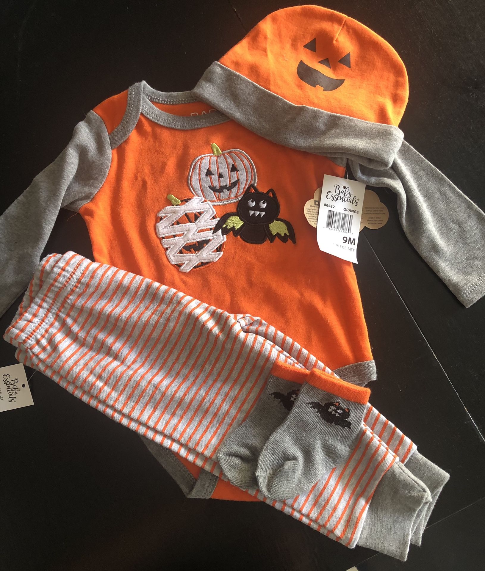 Infant Halloween Outfit New With Tags
