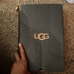 Uggs Slippers 