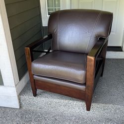 Comfy Reading Chair 
