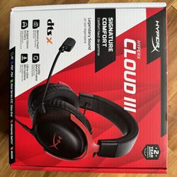 Brand New Unopened HyperX Gaming Headset ( Playstation & Xbox Compatible)