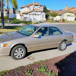 $2700 Obo 2000 Toyota Camry Only 160,000 Miles