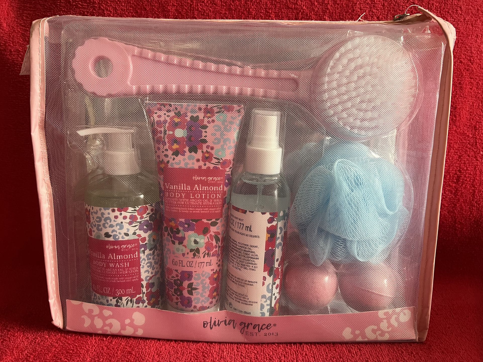 Olivia Grace 8-Piece Vanilla Almond Scented Bath Collection with Travel Mesh Bag