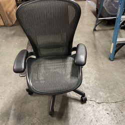 Used Herman Miller Aeron Office Chair, Medium Size