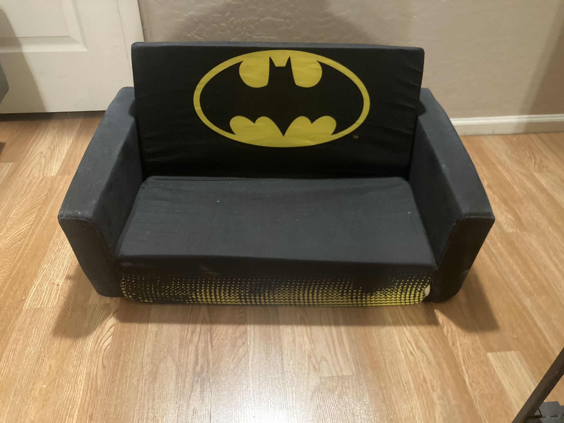 Kids Batman Cozee Flip-out Sofa Couch Lounger
