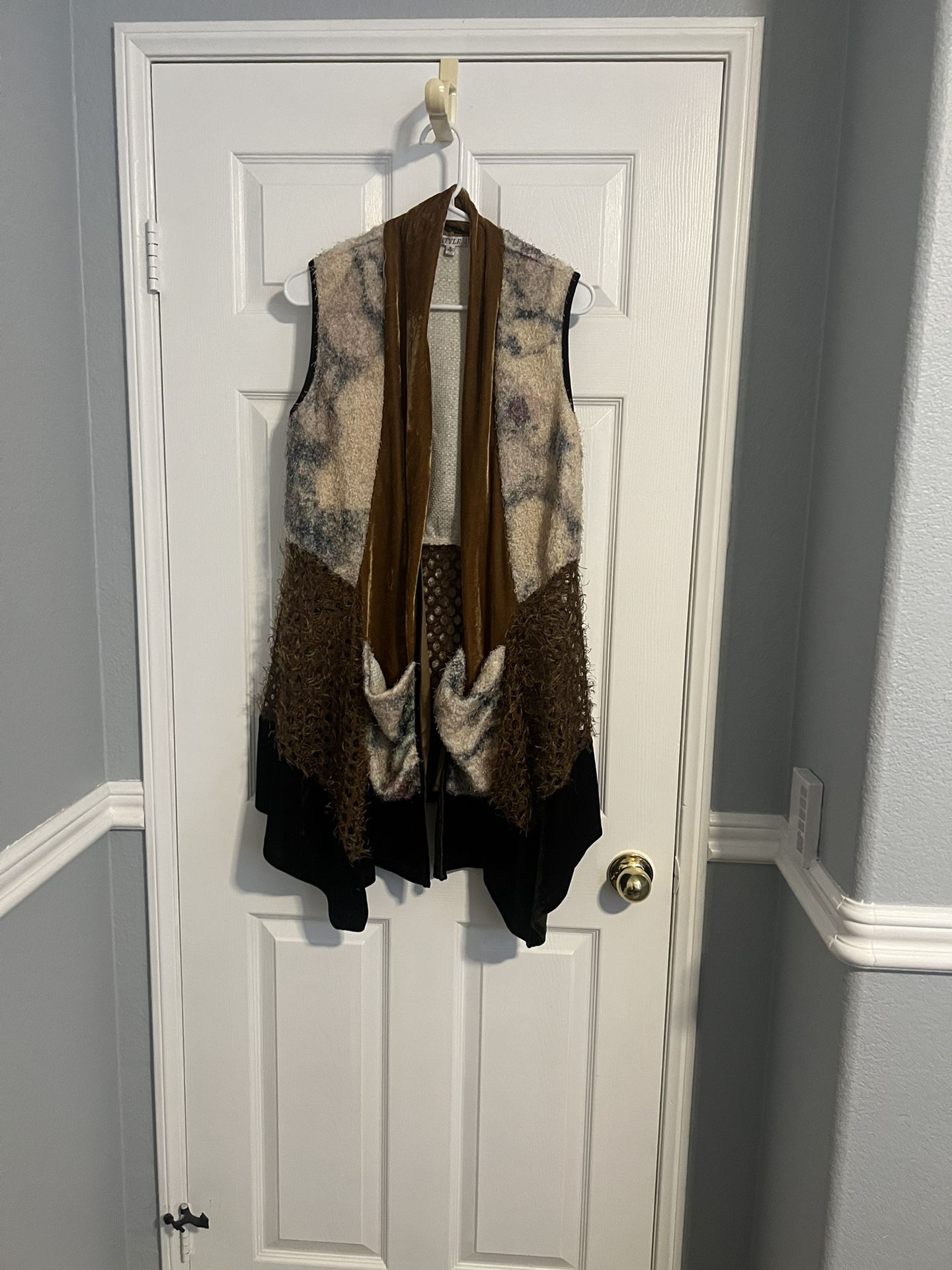 Vintage Cardigan Size Small