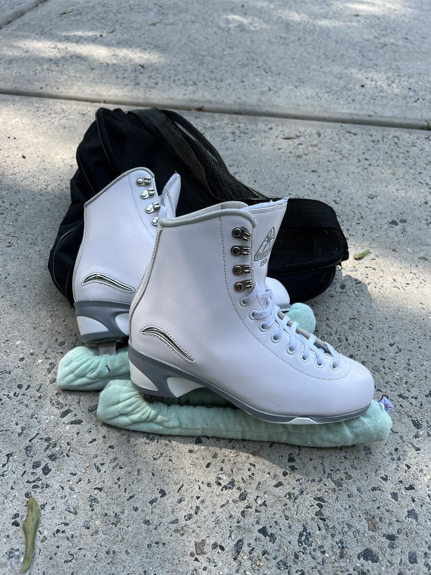 Jackson Ultima 150 Finesse Figure Skates, Size 7.5