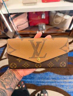 Louis Vuitton Sarah Wallet