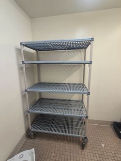 Rolling cart