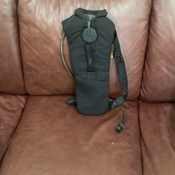 BACKPACK, HYDRATION SYSTEM