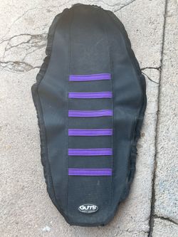 Guts racing seat