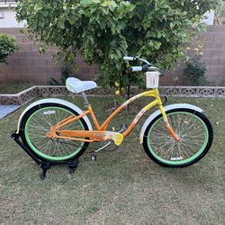 ELECTRA DAISY 3i, 26 INCH BEACH CRUISER, COMES WITH 3 NEXUS SPEED, REAR COASTER BRAKE, HAS NEW TIRES AND NEW INNER TUBES( 0 MILES). LIKE BRAND NEW