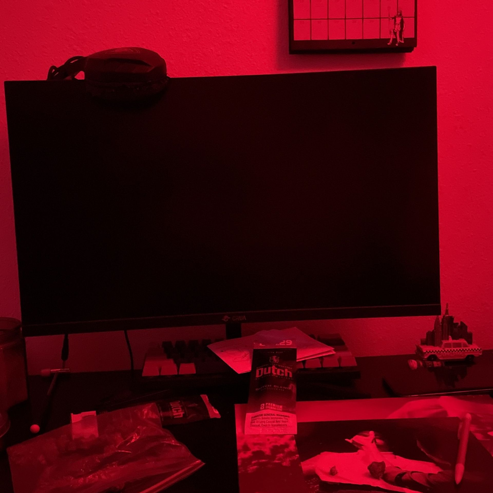 Crua monitor 144/165 hz curved about 28 inch