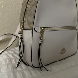 Coach Jordyn Backpack in Chalk – LIKE NEW