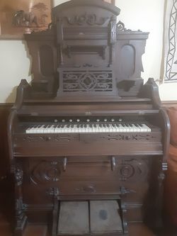 Antique Electric Keyboard