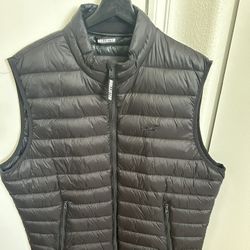 Mockneck Puffer Vest 