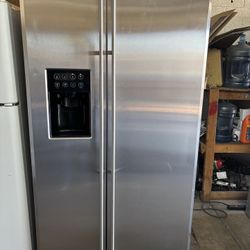 Fridges For Sale Are Plugged In Free Delive 