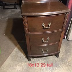 Mahogany Night Table 