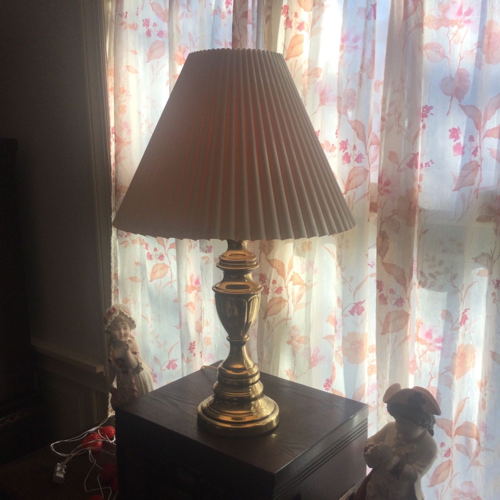 30 inch table lamp with 20” x 13” high lampshade works perfectly! $25