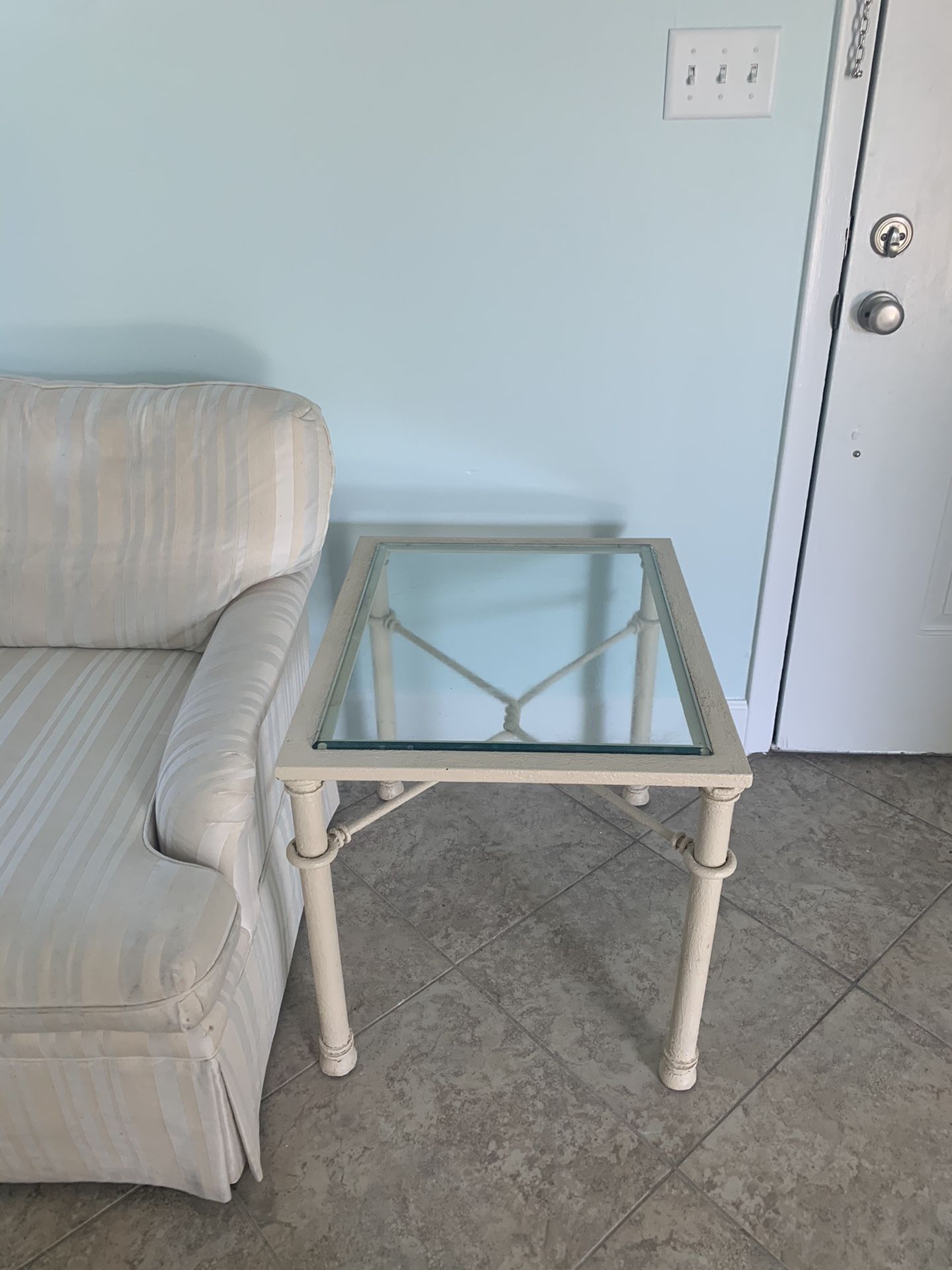 2 beach end tables and coffee table
