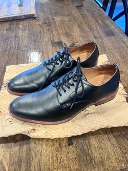Men’s black dress shoes size 10