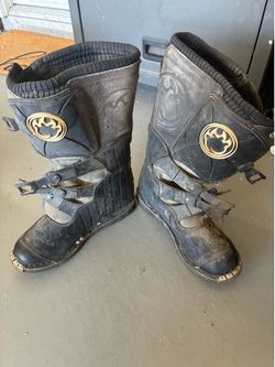 Dirt bike riding boots