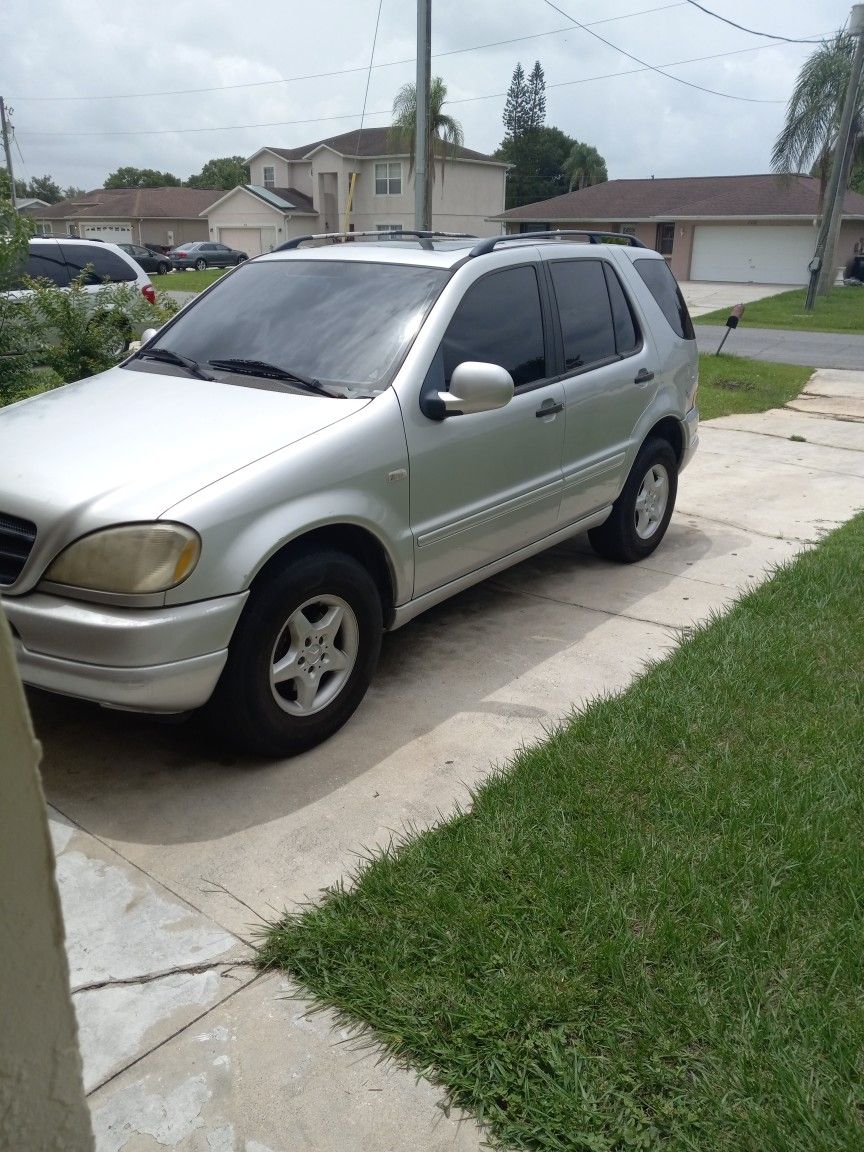 2000 MERCEDES BENZ ML 320