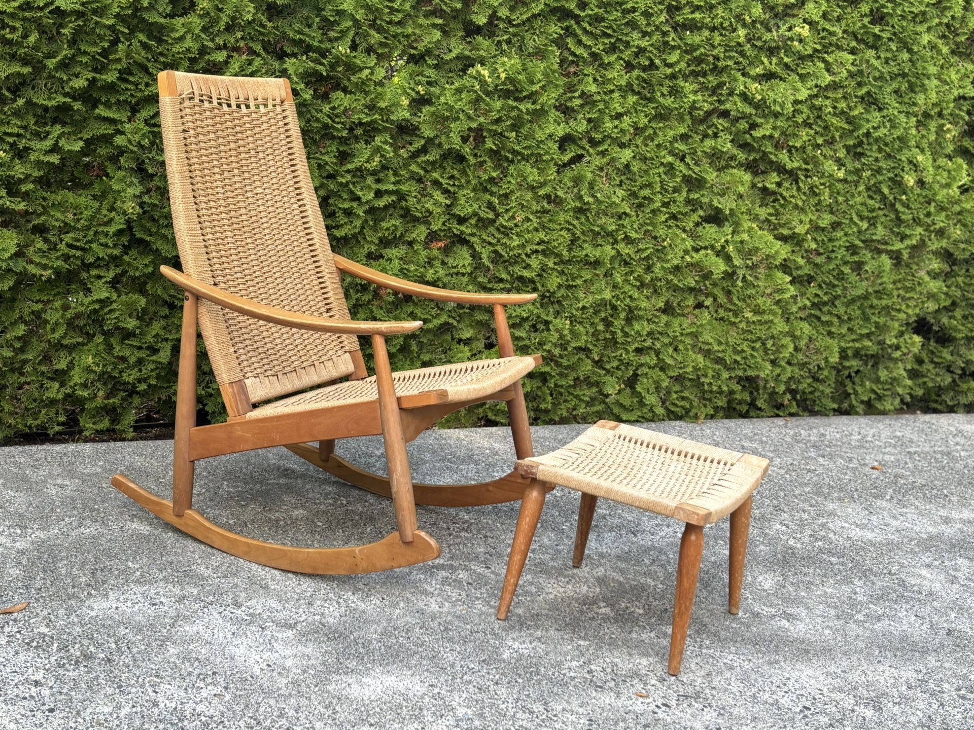 AFM Japan Mid Century Modern Woven Rope Rocking Chair And Ottoman