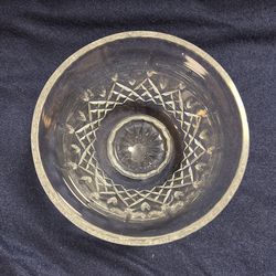 Small Glass Bowl With Small Pedestal 