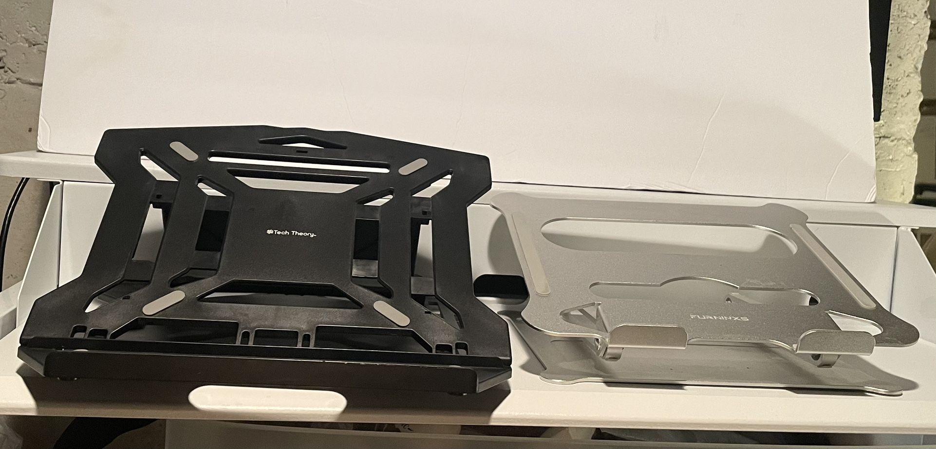 Free Two Laptop Stands