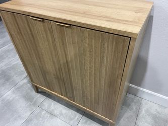 Storage cabinet