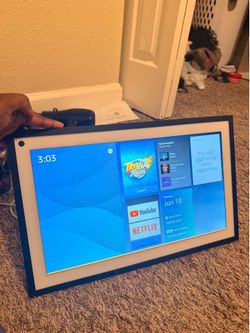 Echo show 15