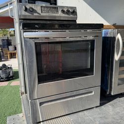 Frigidaire Stove 