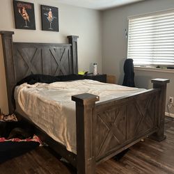 Queen Gray Rustic Farm Style Bed set