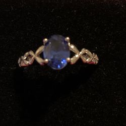 Exquisite Blue Crystal Ring 