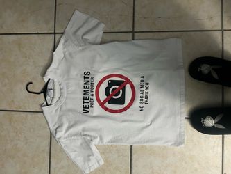 vetements camera tee