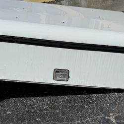 Leer Aluminum Truck Bed Cap For 2024 Nissan Frontier 