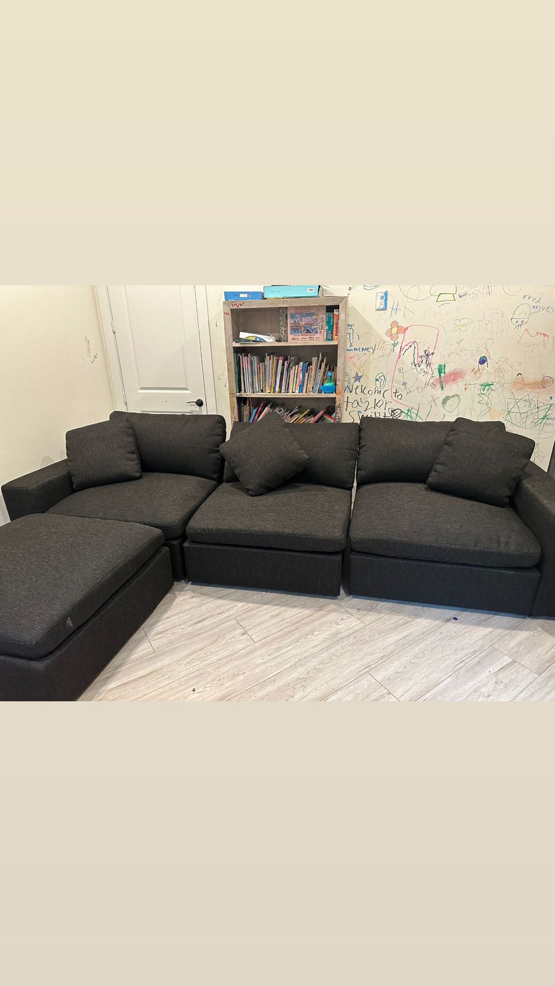 7th Avenue Sectional 