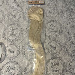 22’in Clip In Blonde Extensions