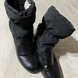 Winter Boots Women Size 11