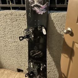 Lib Tech Snowboard W Flo Bindings