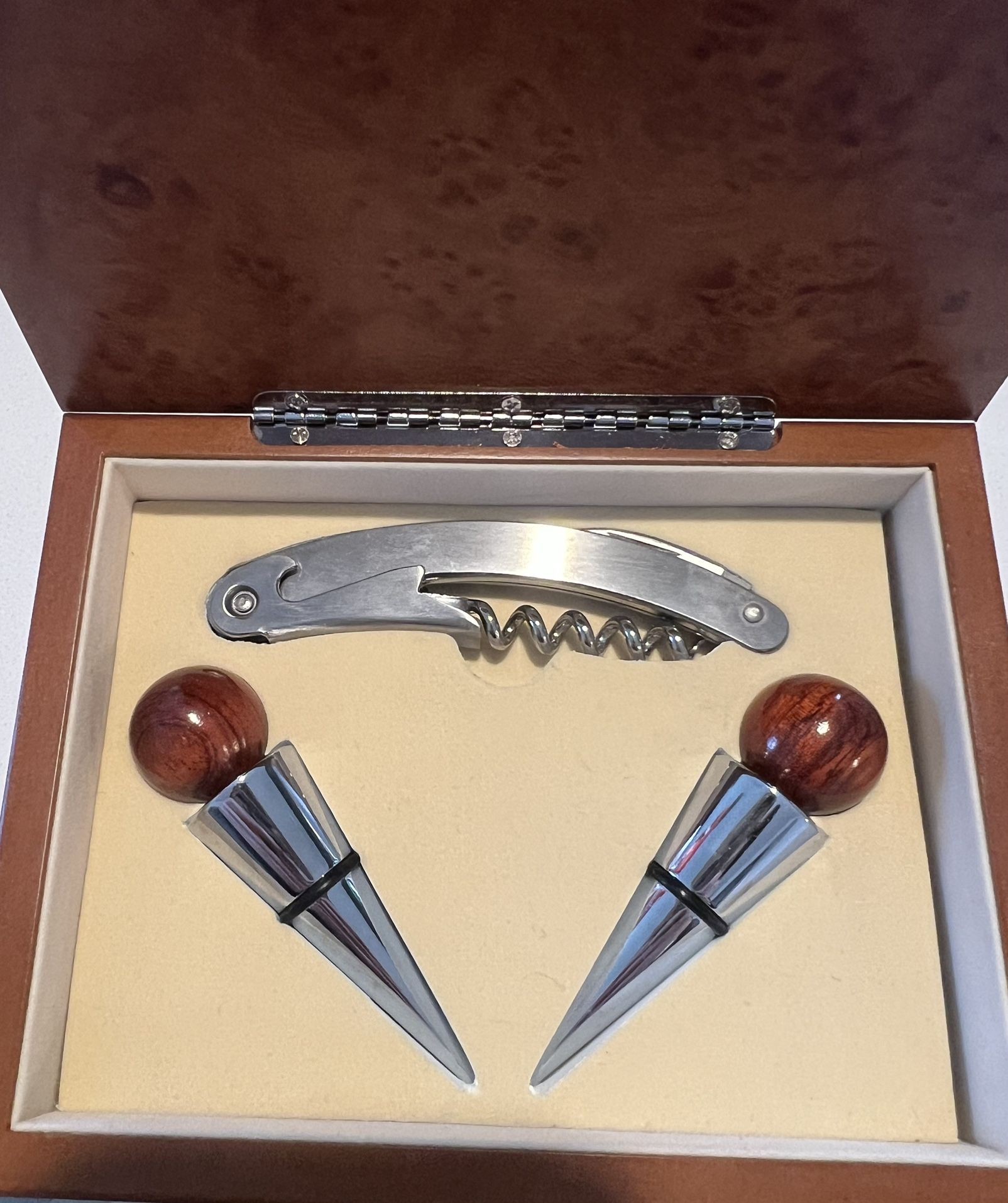 Wine Corks Set