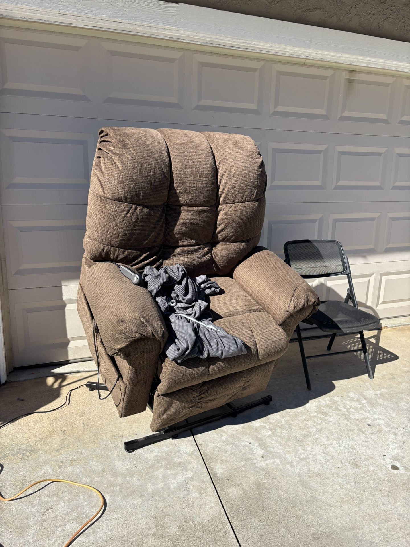 Electric Recliner