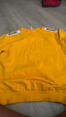 Title is yellow