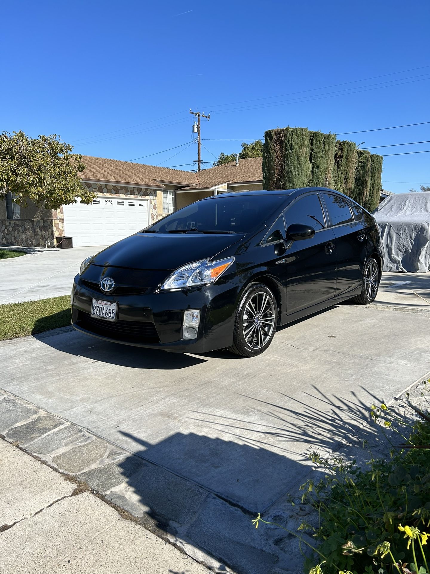 2010 Toyota Pruis Salvage $5300 Obo for Sale in Anaheim, CA - OfferUp