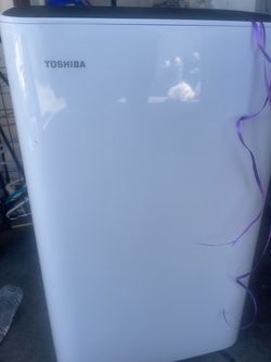 Air conditioning/ dehumidifier portable