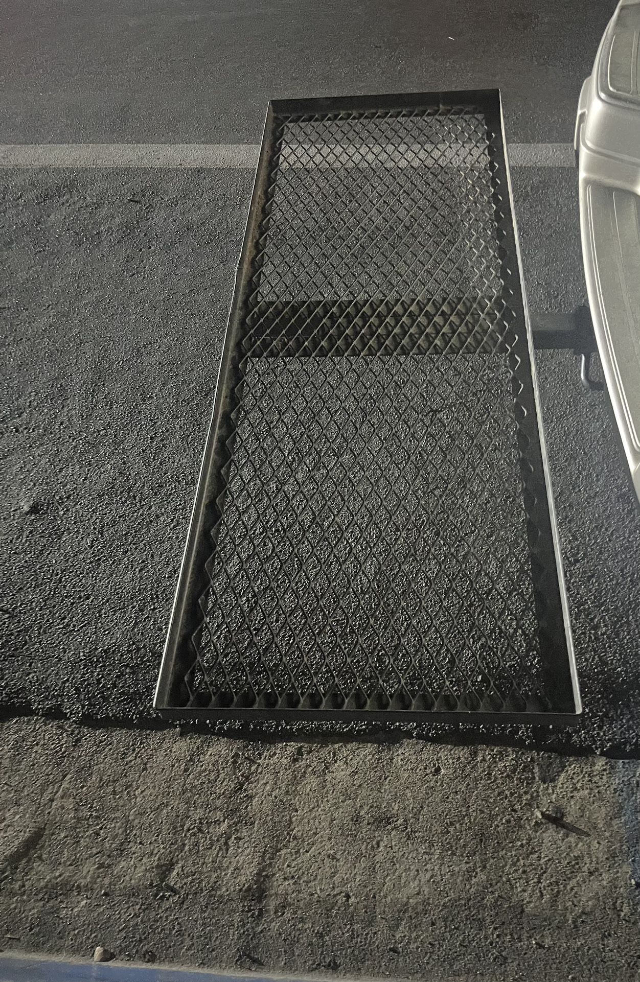 TRAILER HITCH CARGO CARRIER for Sale in El Cajon, CA OfferUp