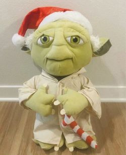 Celebrate the holiday season with this adorable Star Wars Yoda plush greeter! Wi
